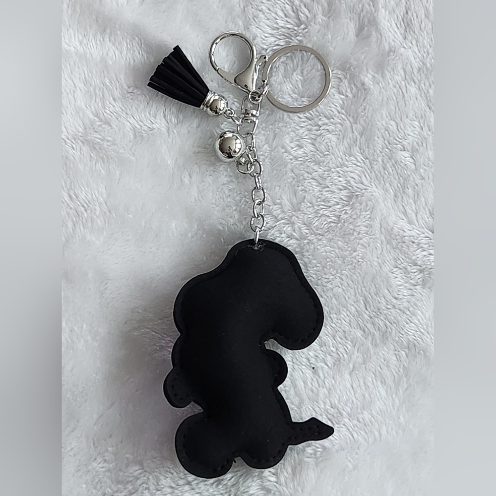 Snoopy Rhinestone Keychain with Colorful Heart Sparkling Bag Charm - Picture 3 of 5